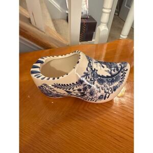 Delft Blue and white Shoe